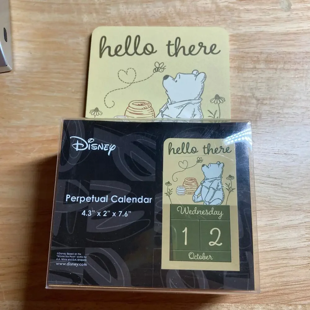 Disney WINNIE THE POOH PERPETUAL CALENDAR Brand New